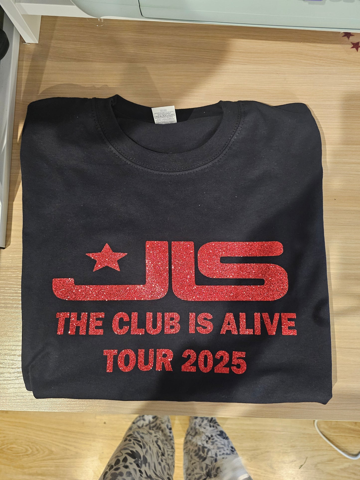 JLS the club is alive tour tshirt
