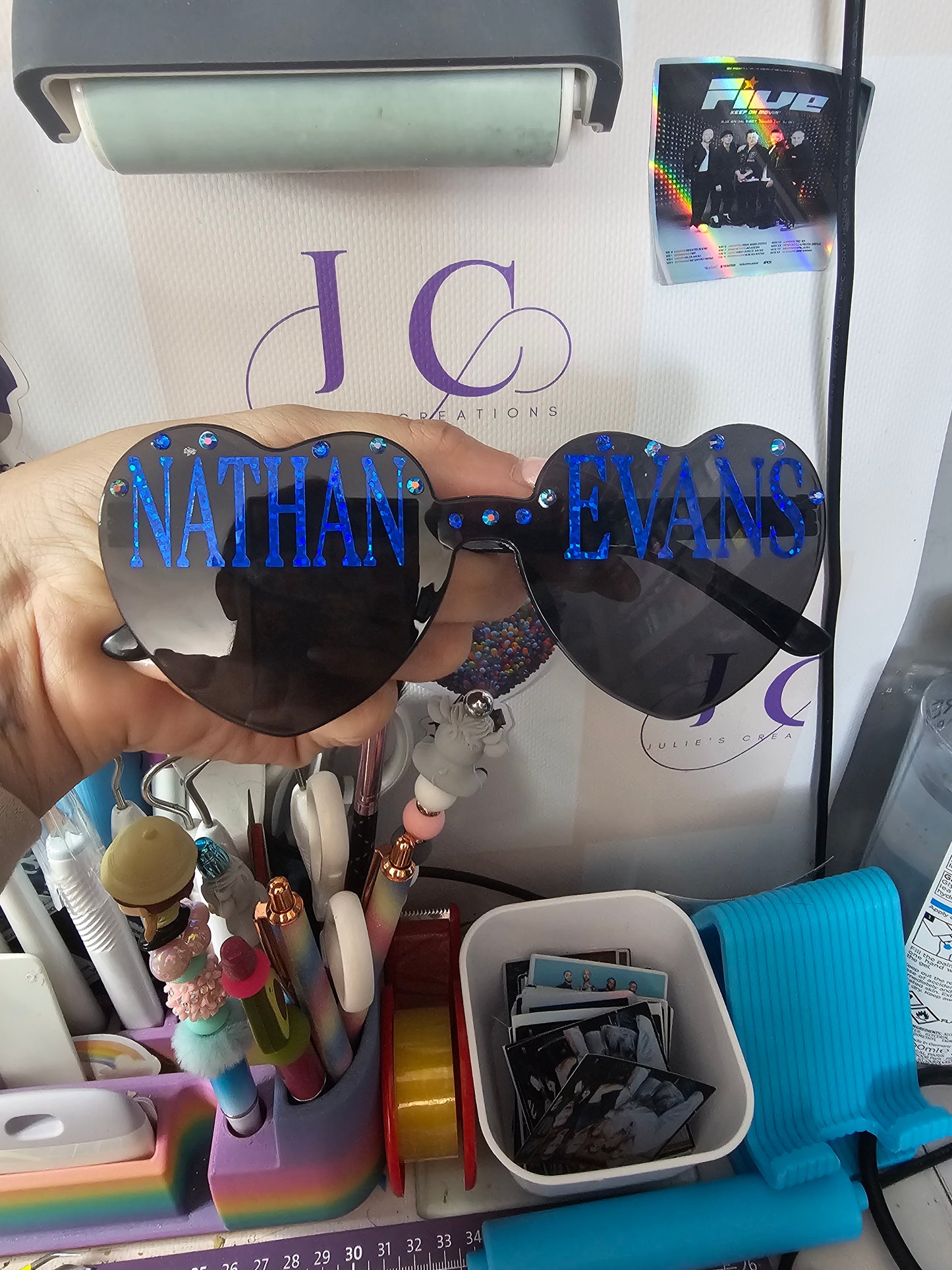 Nathan Evans concert sunglasses