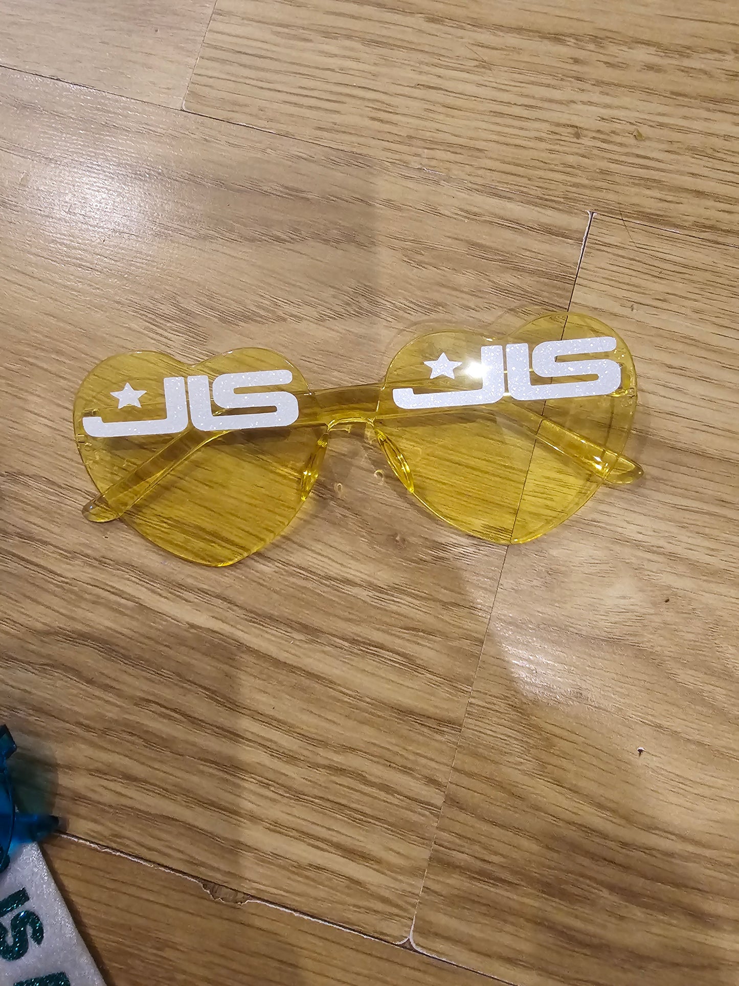 Jls concert glasses
