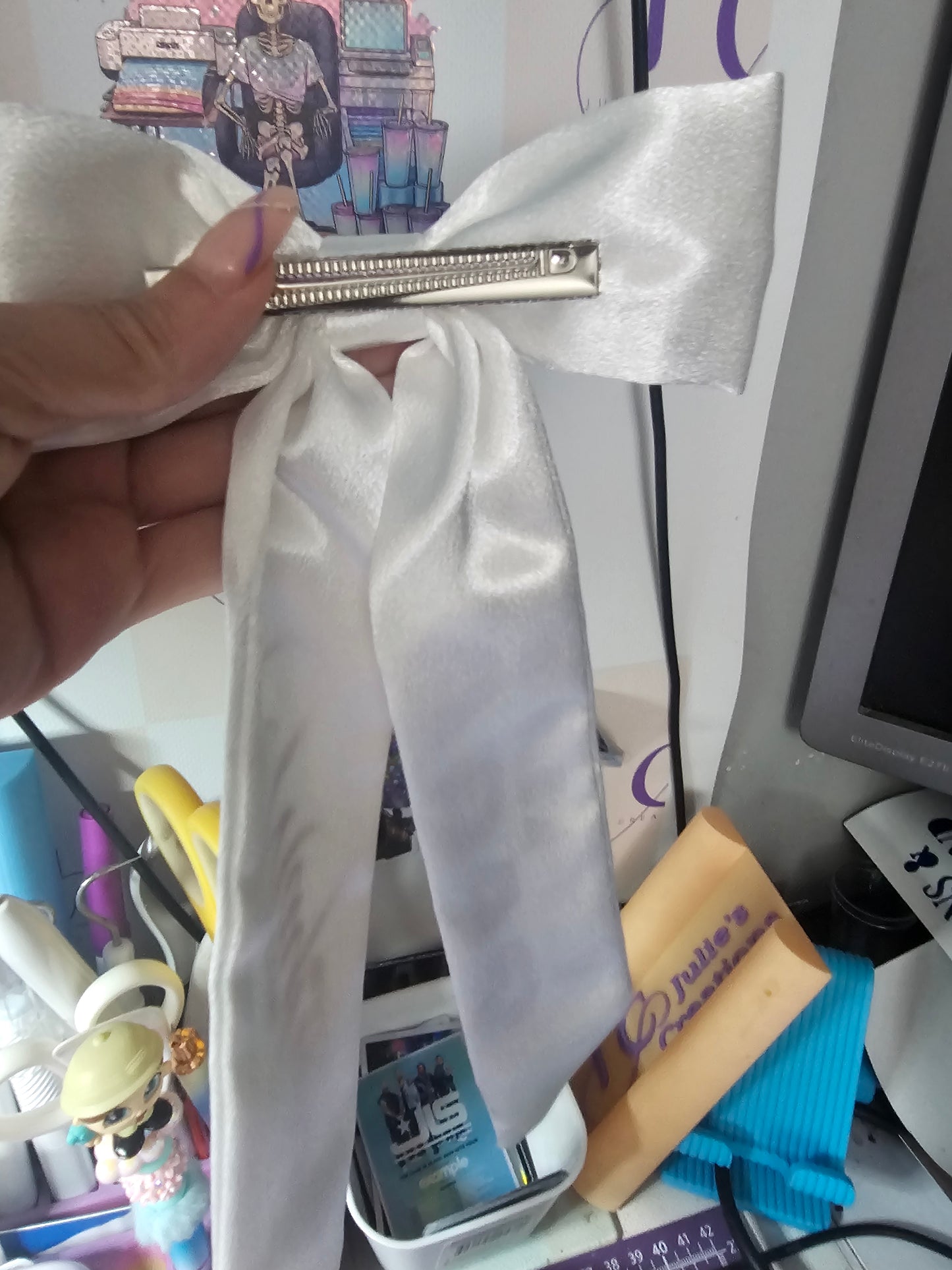 Lady gaga the mayhem ball concert hair bow