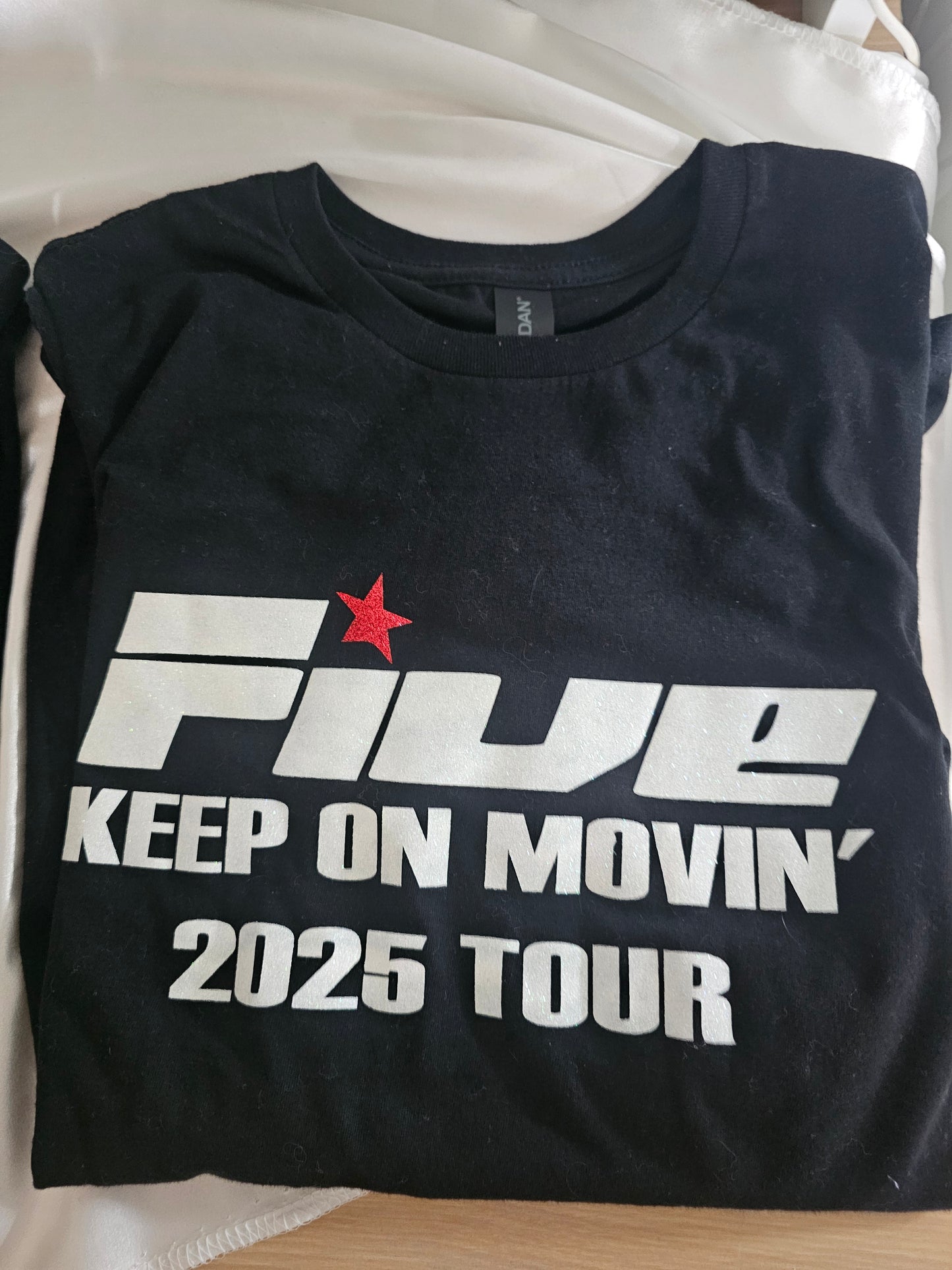 Five keep on movin tour 2025 tshirt