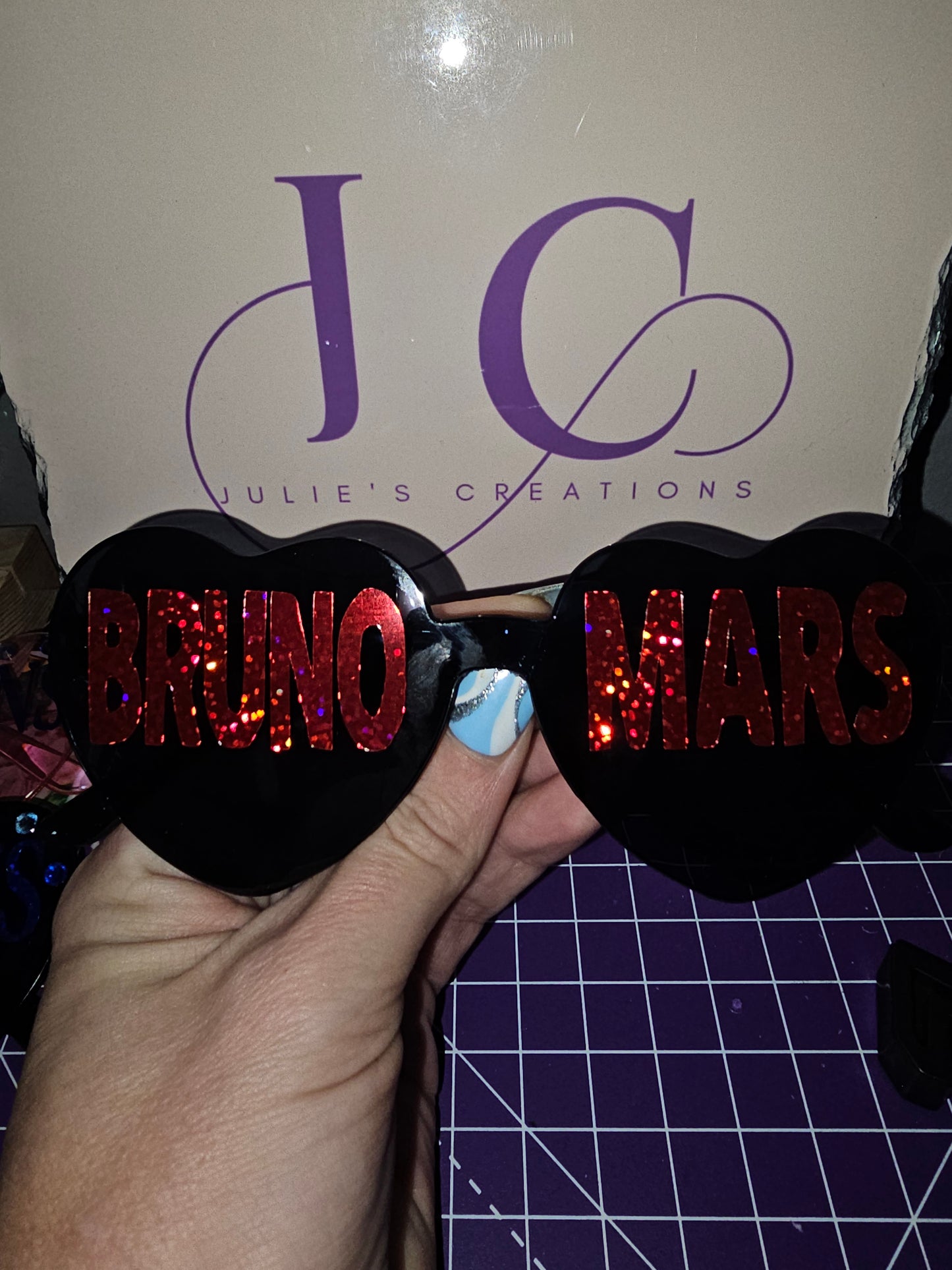 bruno mars concert sunglasses