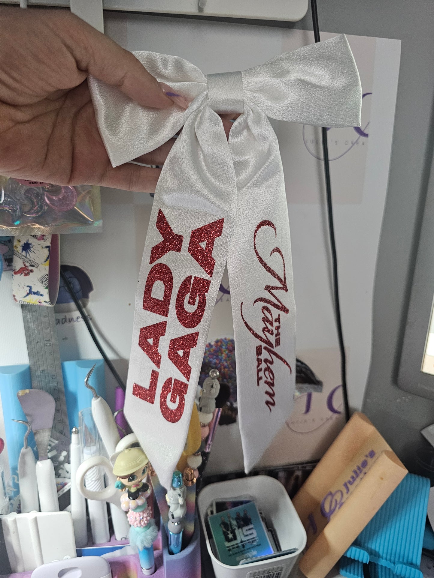 Lady gaga the mayhem ball concert hair bow