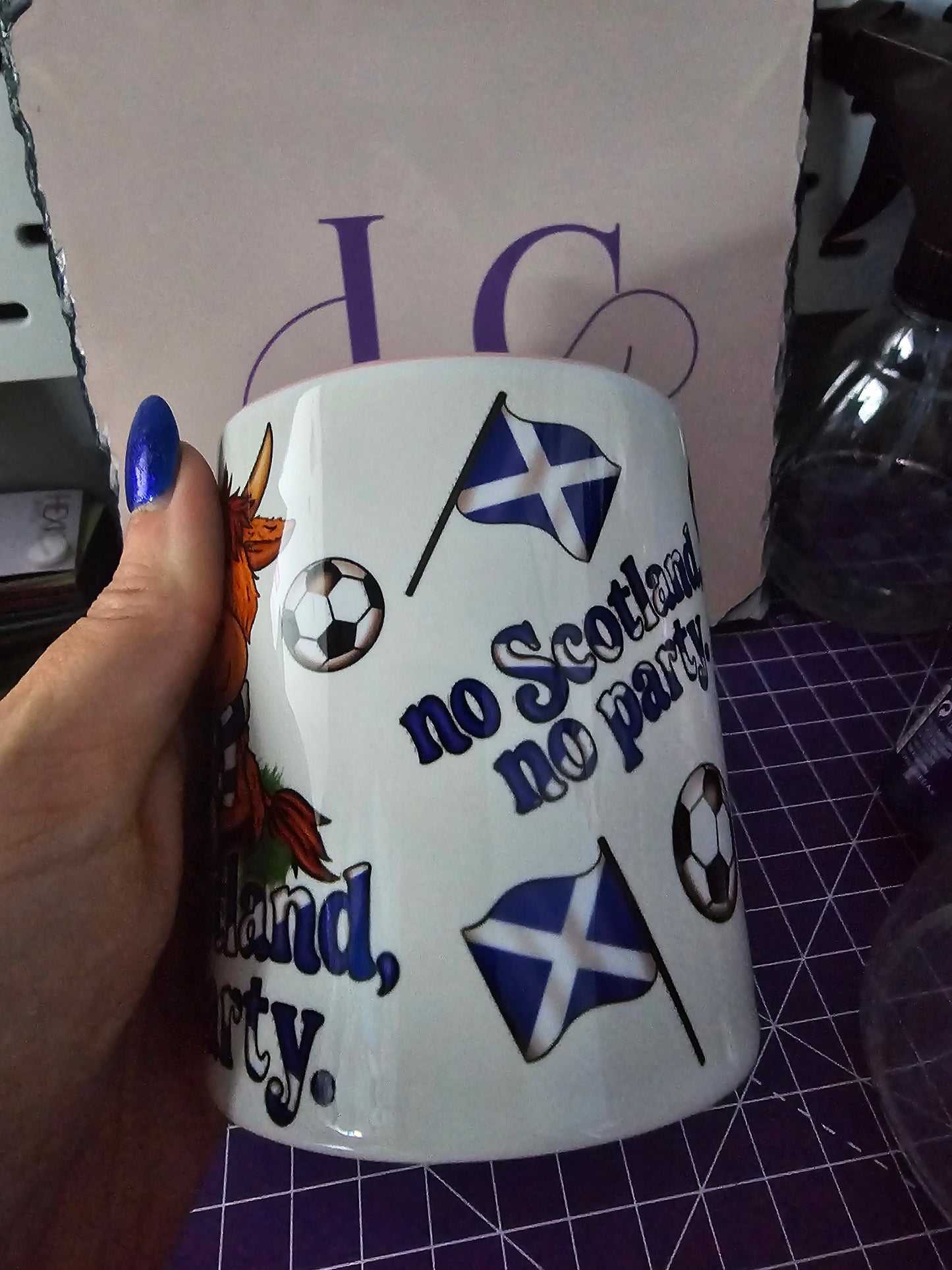 Highland cow no scotland no party mug