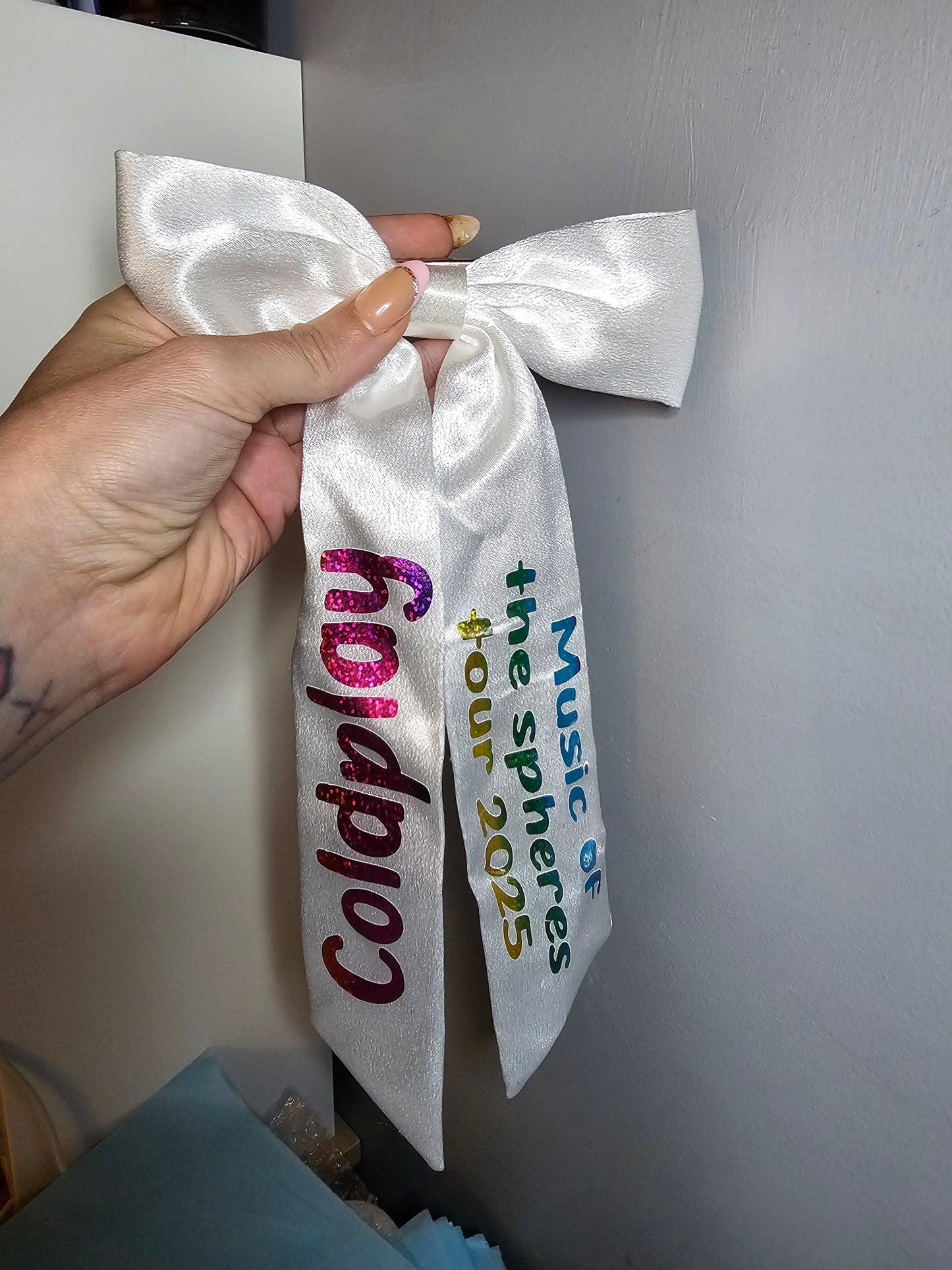Coldplay concert hair bow