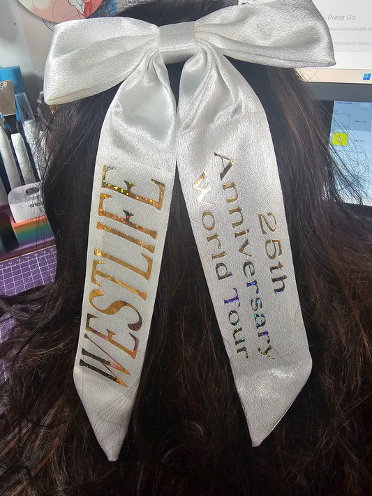 Westlife 25th anniversary tour concert hair bow