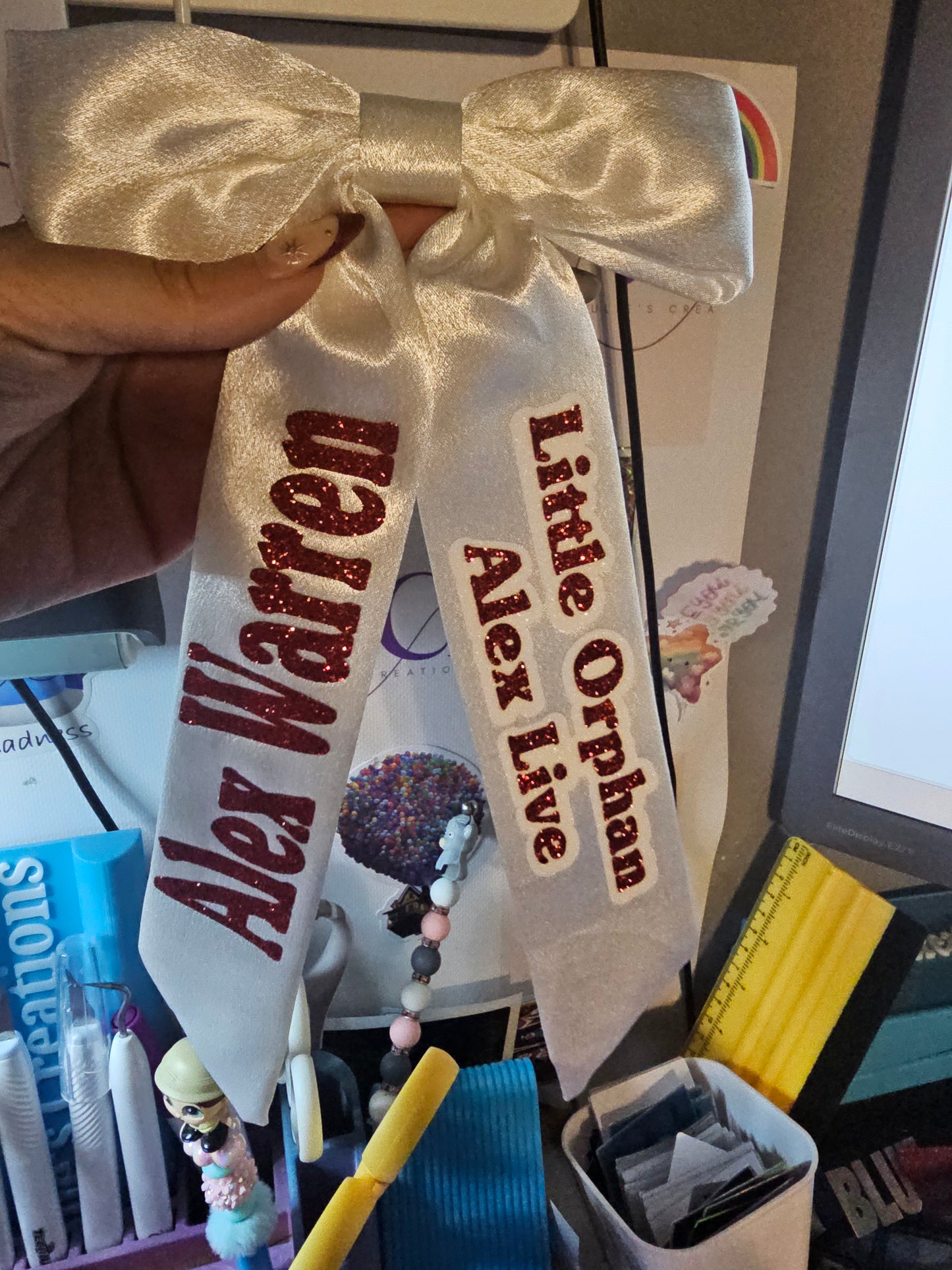 Alex Warren Concert Hair Bow - Little Orphan Design in Red & White  Colours for Event Use