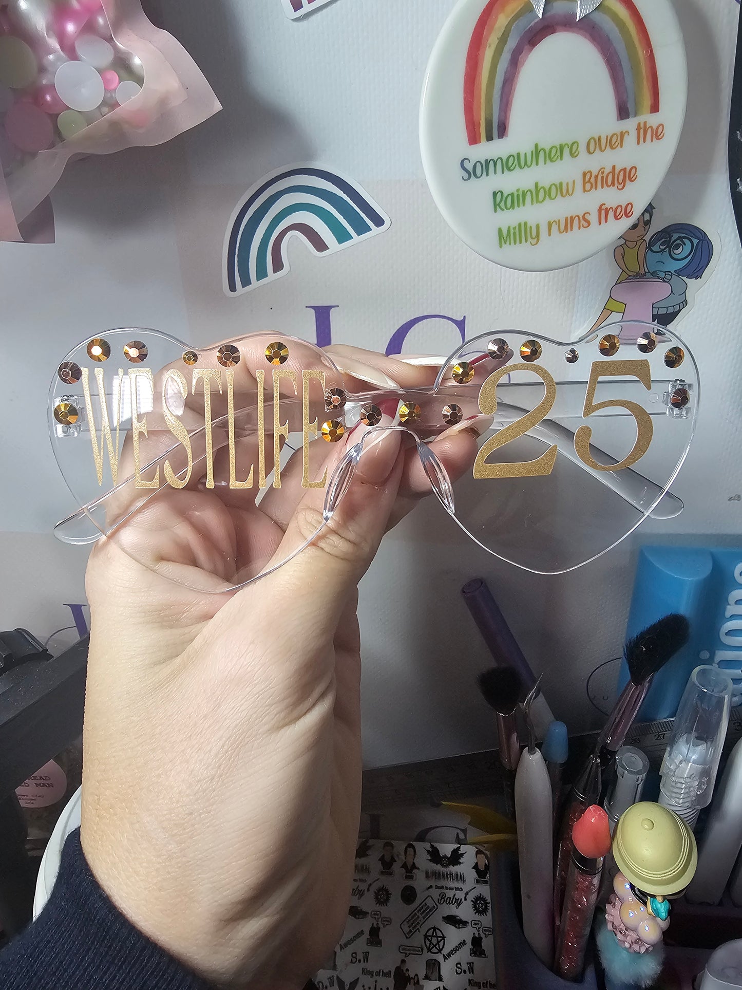 Westlife concert heart shapped glasses