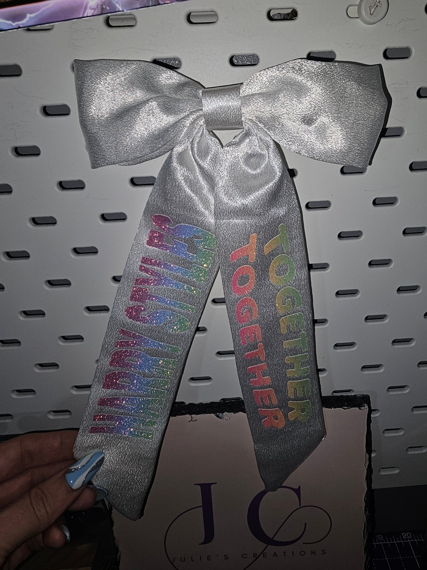 Harry styles concert hair bow