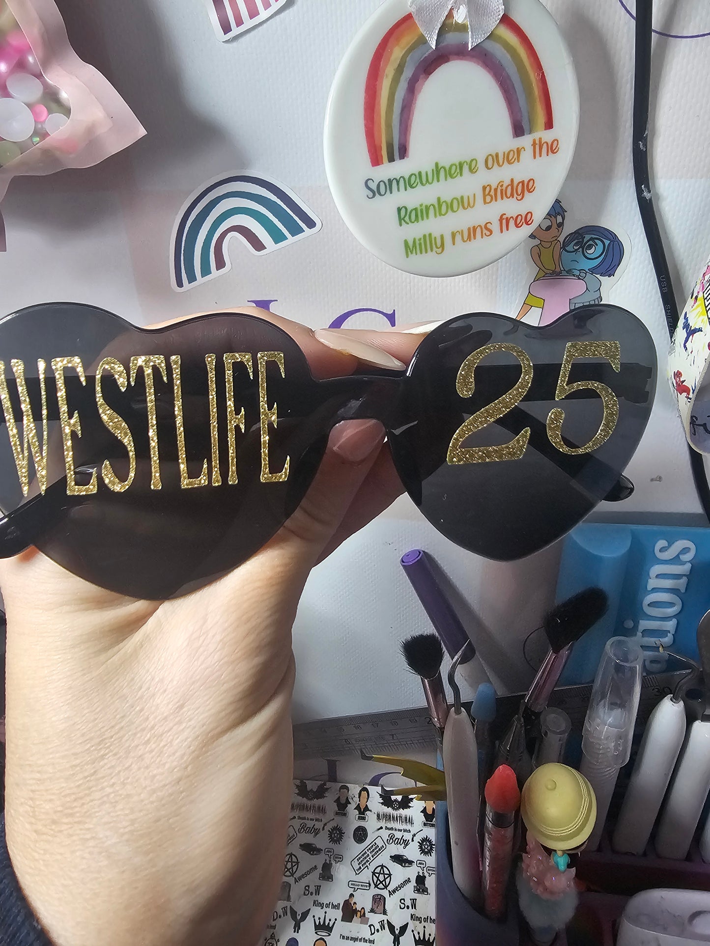 Westlife concert heart shapped glasses