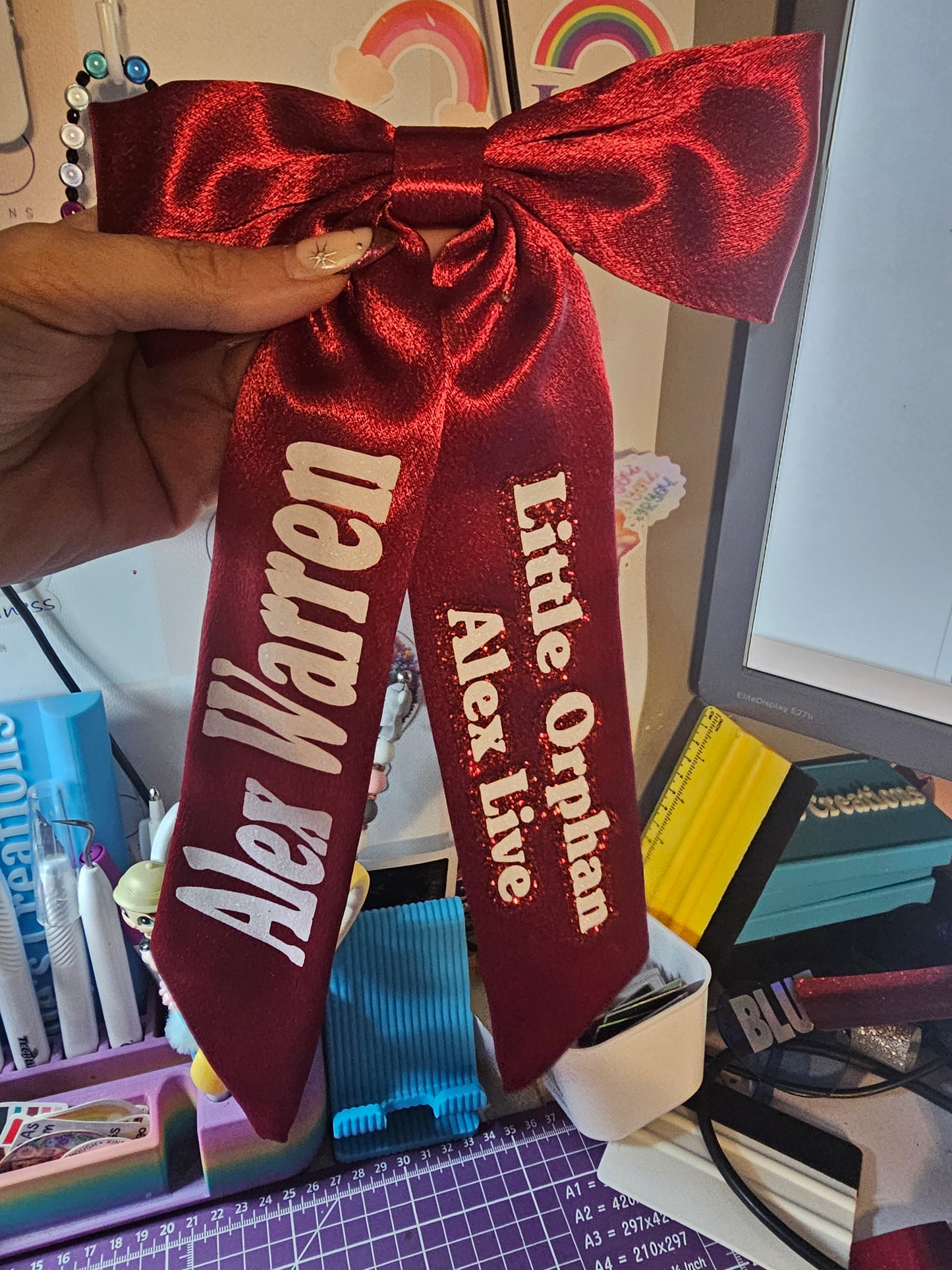 Alex Warren Concert Hair Bow - Little Orphan Design in Red & White  Colours for Event Use