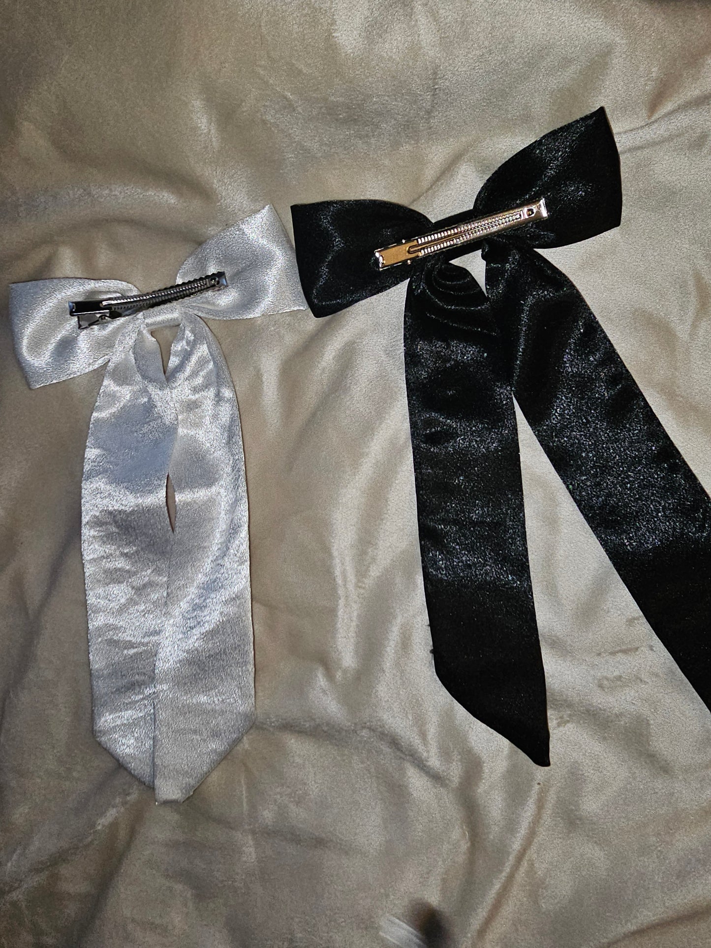 NE-YO AKON nights like tour concert hair bow